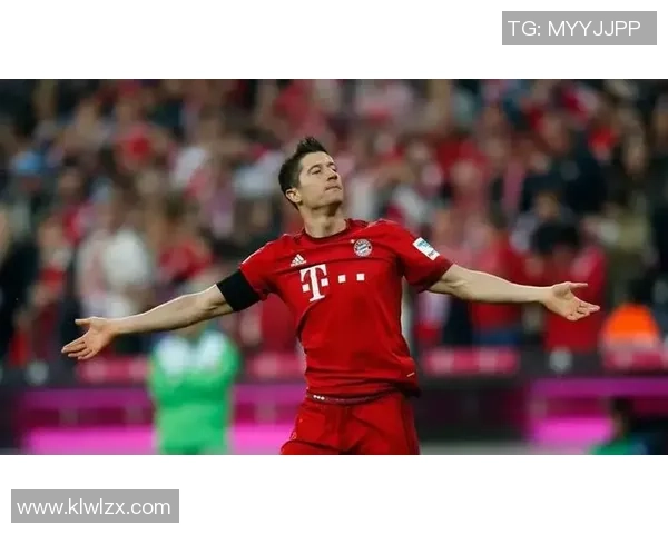 身披30号球衣的足球明星们：他们的传奇故事与辉煌成就